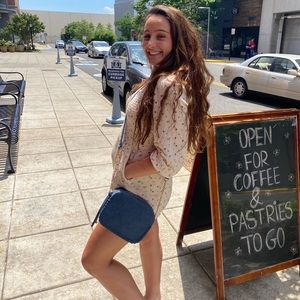 Meet your Posher, Carrie